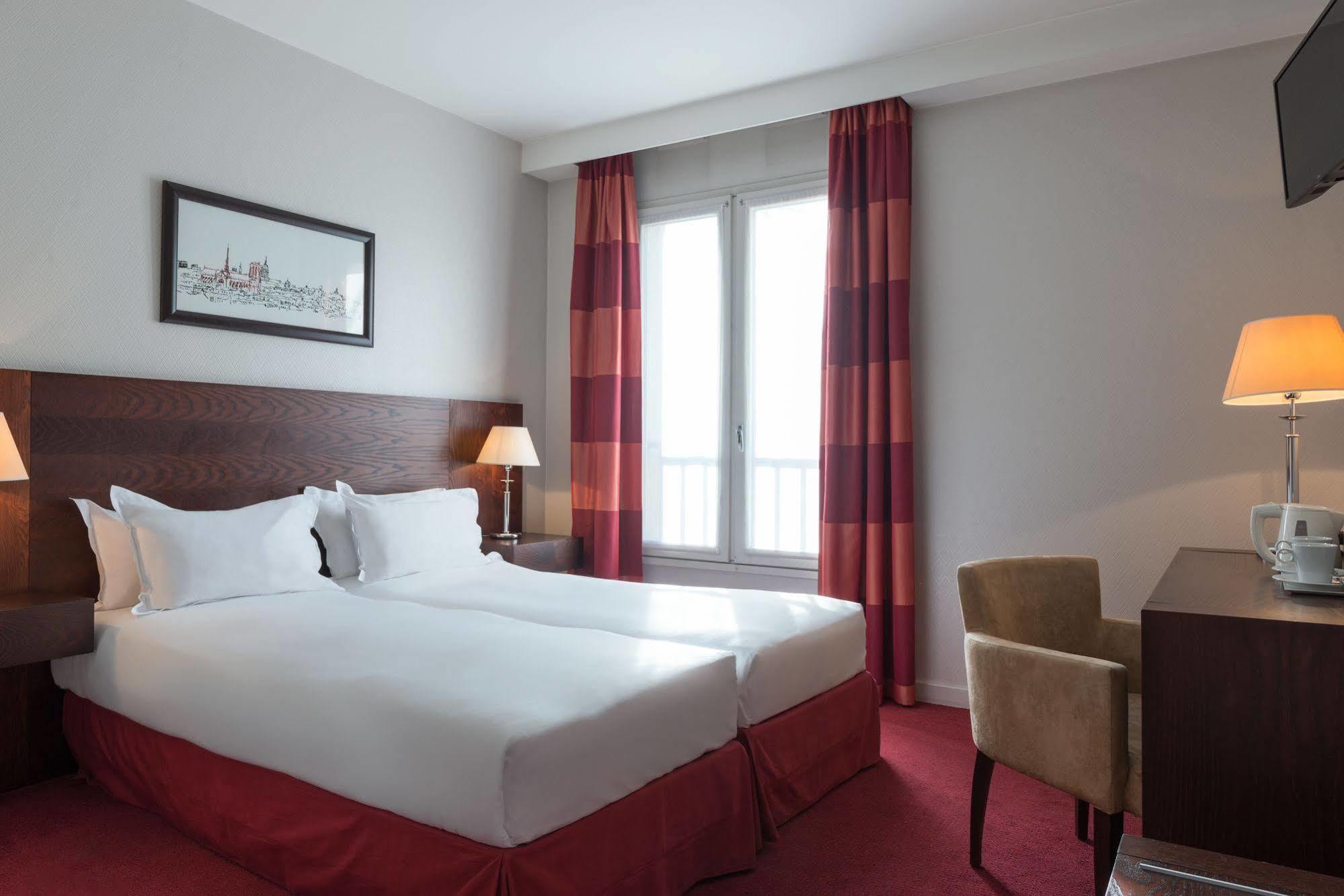 Готель Ibis Styles Bourg La Reine Екстер'єр фото